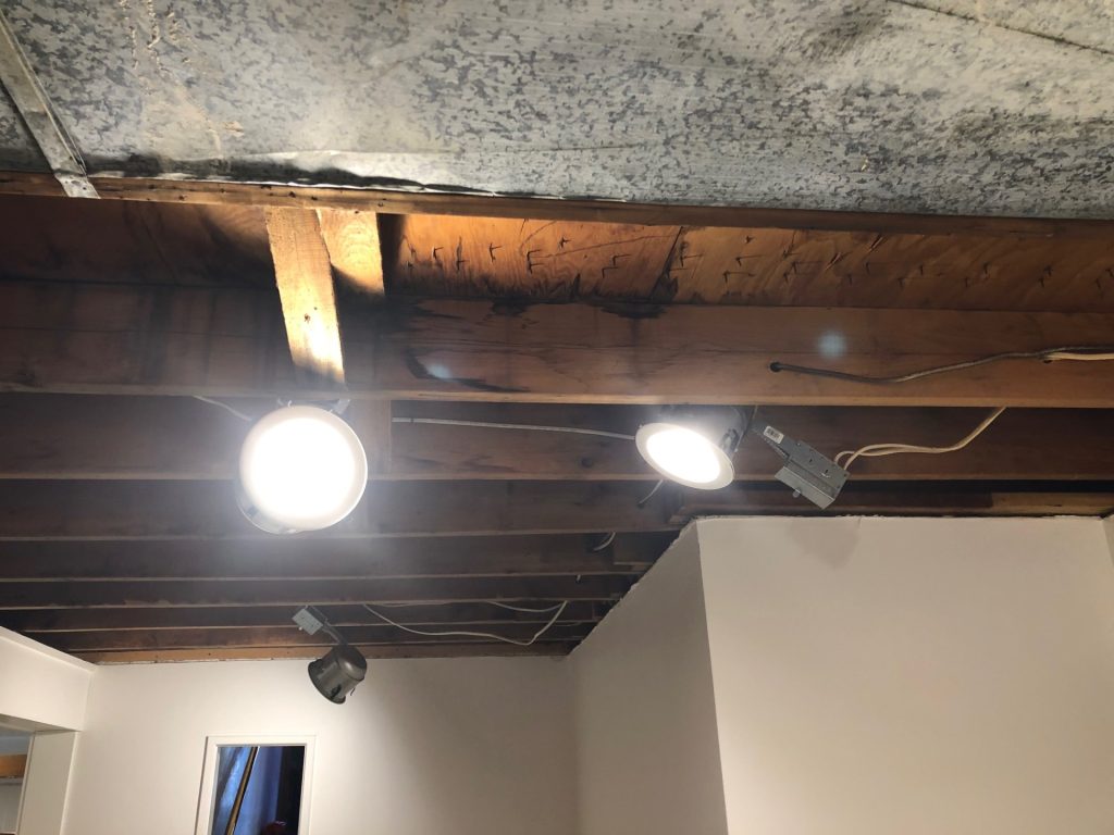 Need water Damage Restoration Services, residential or commercial, call us now for help!